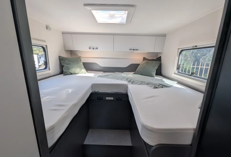 Etrusco A 6.9 SB 2026 motorhome single beds