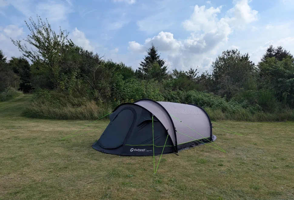 Pop up tent