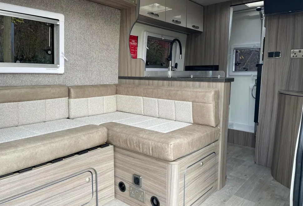 Leisure-Treka EB Elite Motorhome