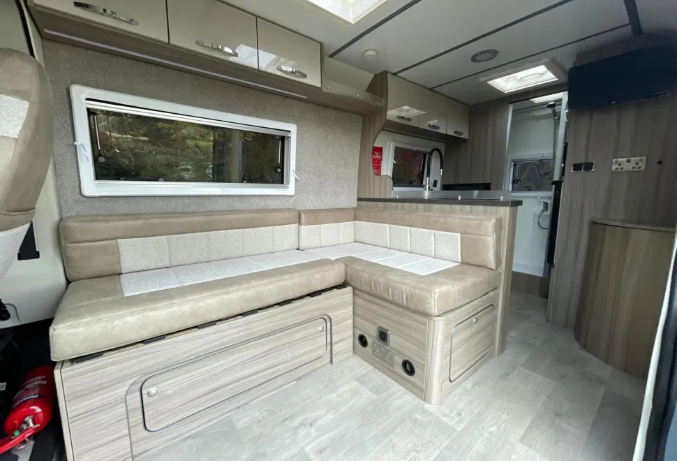 Leisure-Treka EB Elite Motorhome