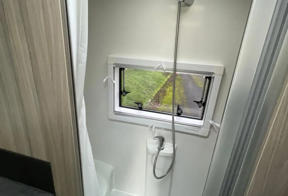 Leisure-Treka EB Elite Motorhome