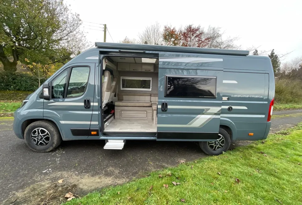 Leisure-Treka EB Elite Motorhome