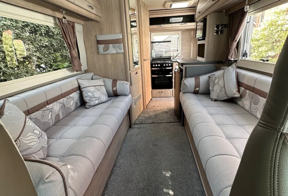 Auto-Sleepers Motorhomes  Broadway EK TB LP 2020