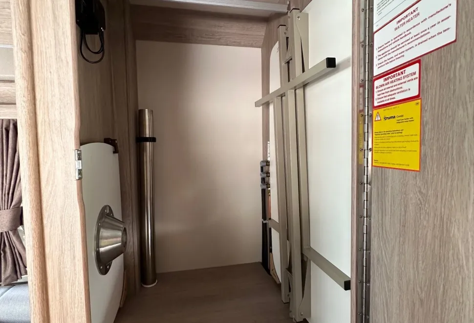 Auto-Sleepers Motorhomes  Broadway EK TB LP 2020