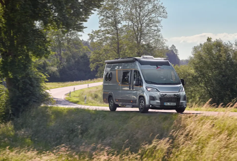 The Malibu Van charming 640
