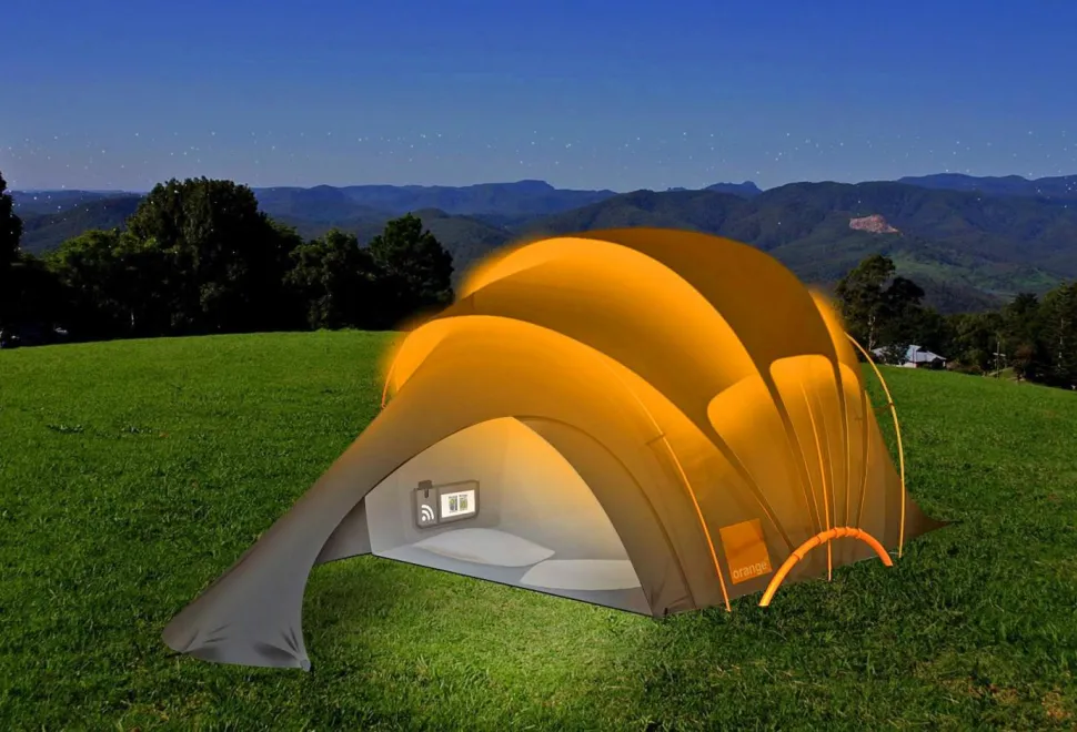 Solar tent