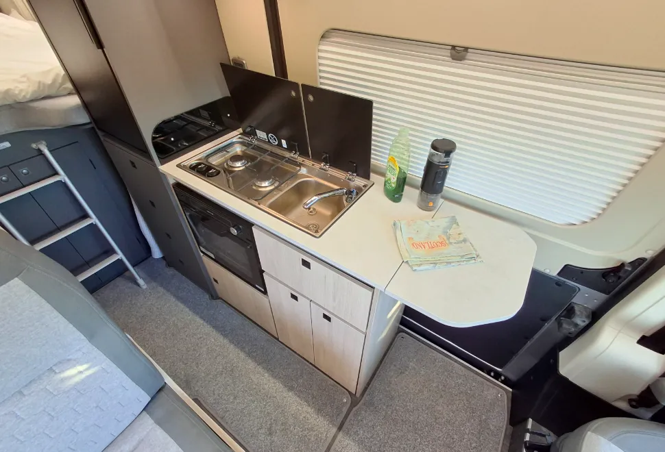 Auto-Trail Expedition 68 XL