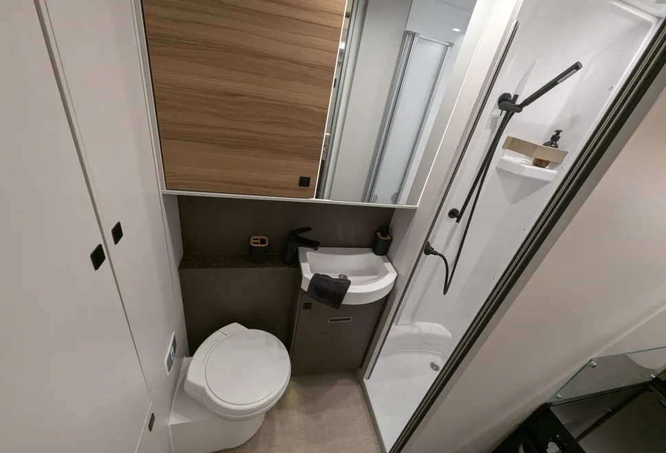 The washroom inside the Bürstner B66 594 TD