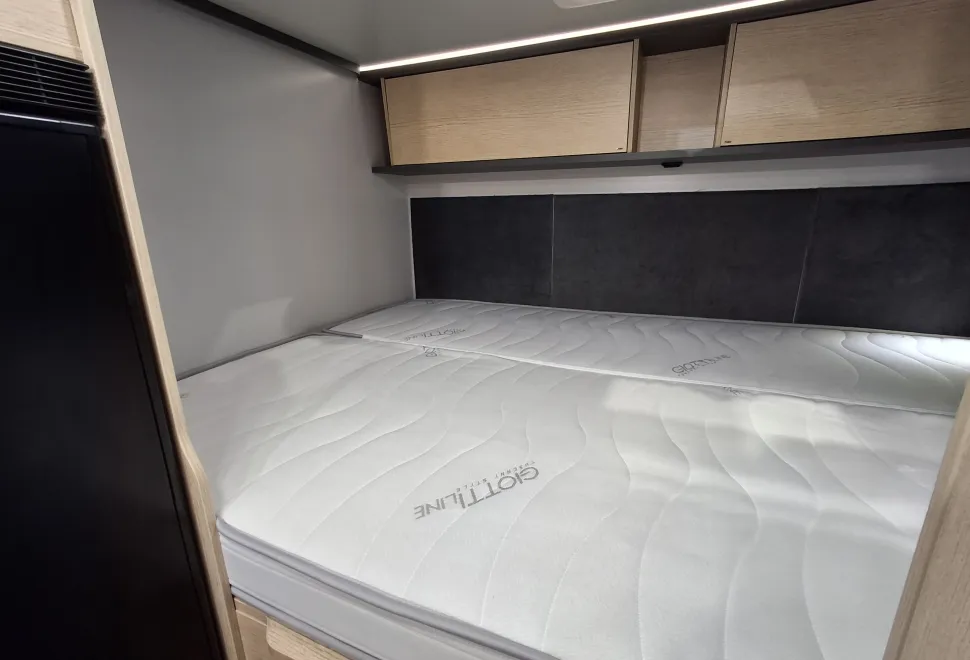 The bedroom insidde the Giottiline Compact CX60