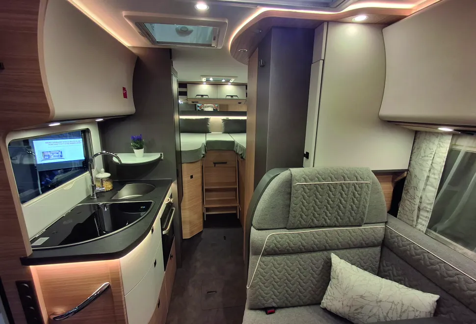 Inside the Malibu I 441 KB