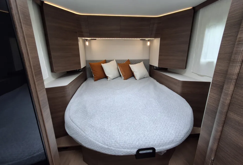 The bedroom inside the Rapido 850F