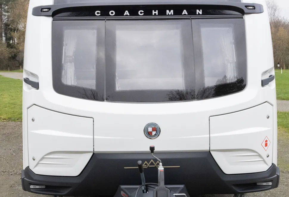 Exterior coachman lusso 4