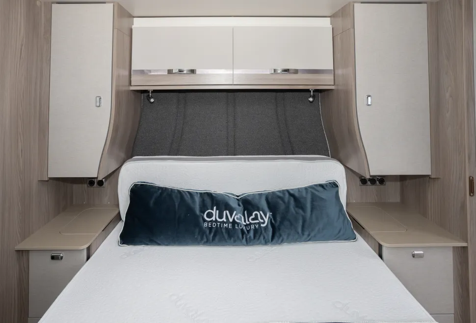 Swift Conqueror Grande 645 bedroom