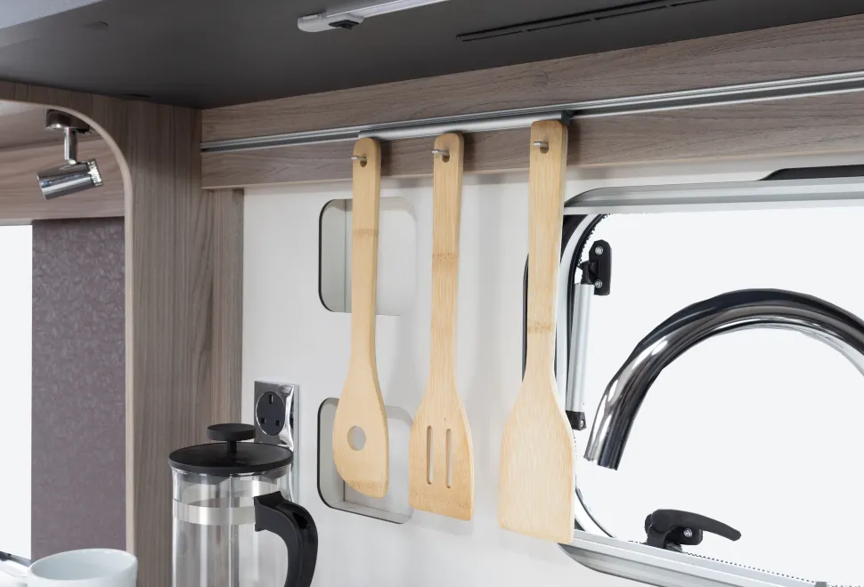 Swift Conqueror Grande 645 kitchen