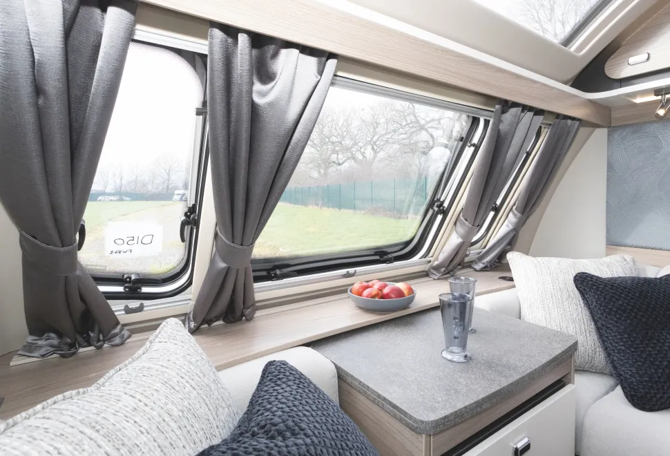 Swift Challenger 590 lounge and viewpoint