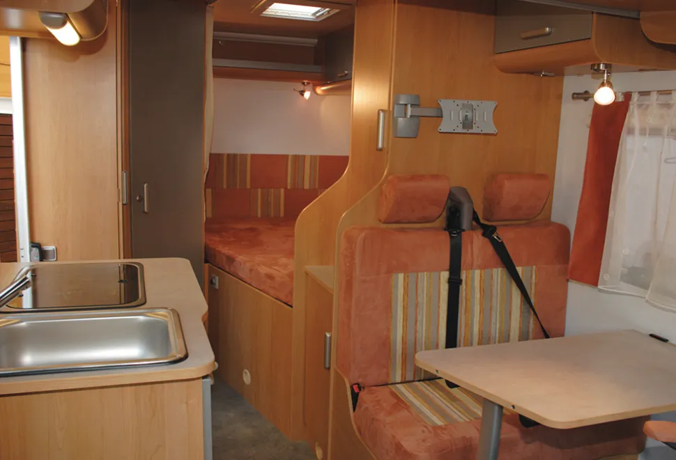 City Van CV 57 P with French bed