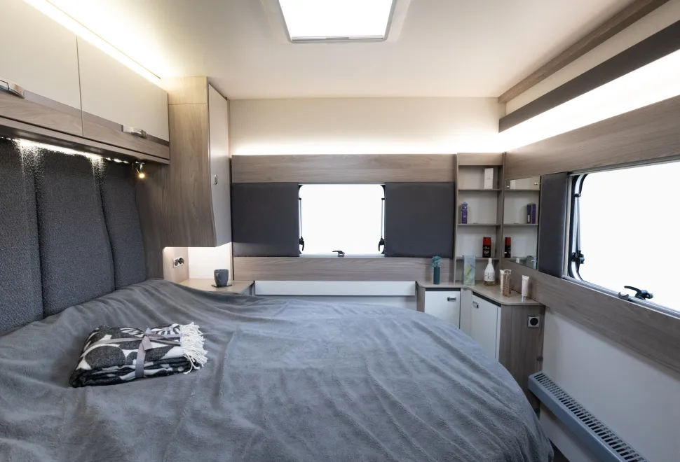Bedroom of the Swift Conqueror Grande 560L