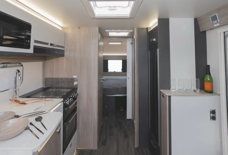 The smart layout of the Swift Conqueror Grande 560L