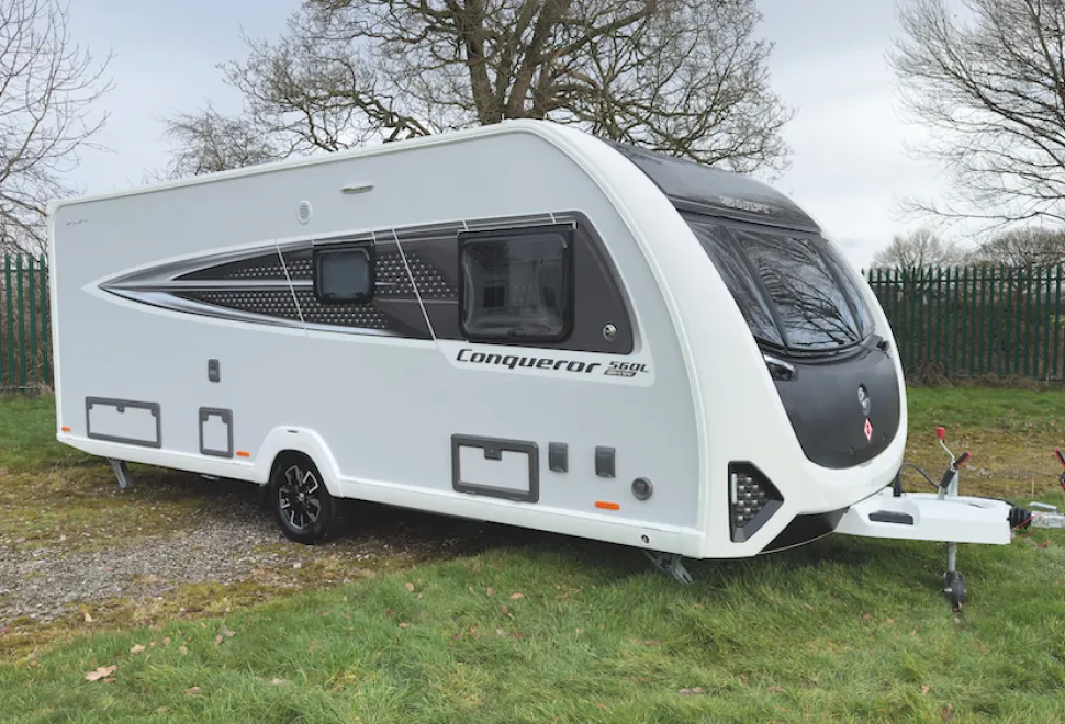 Exterior of the Swift Conqueror Grande 560L