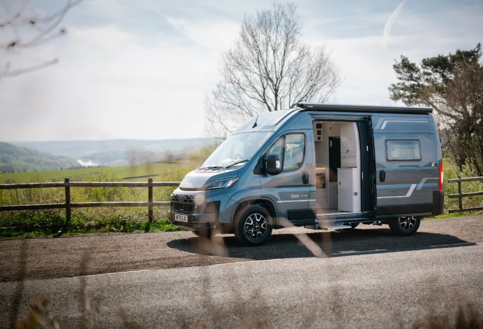 Orange Campers Trouvaille High Roof Option 3