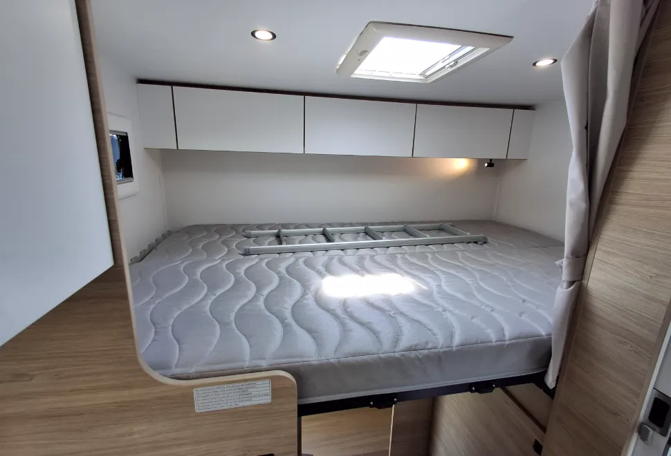 Chausson C514 First Line motorhome bedroom
