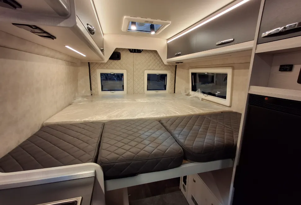 Mega Mobil Classic 600 Twin campervan bed