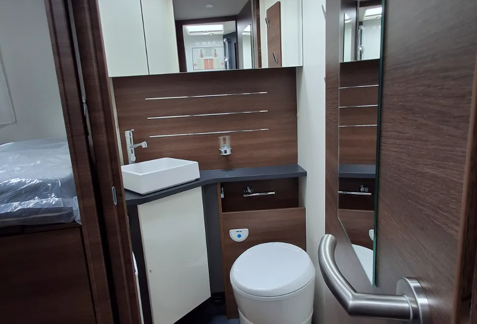 Rapido 8066dF motorhome washroom