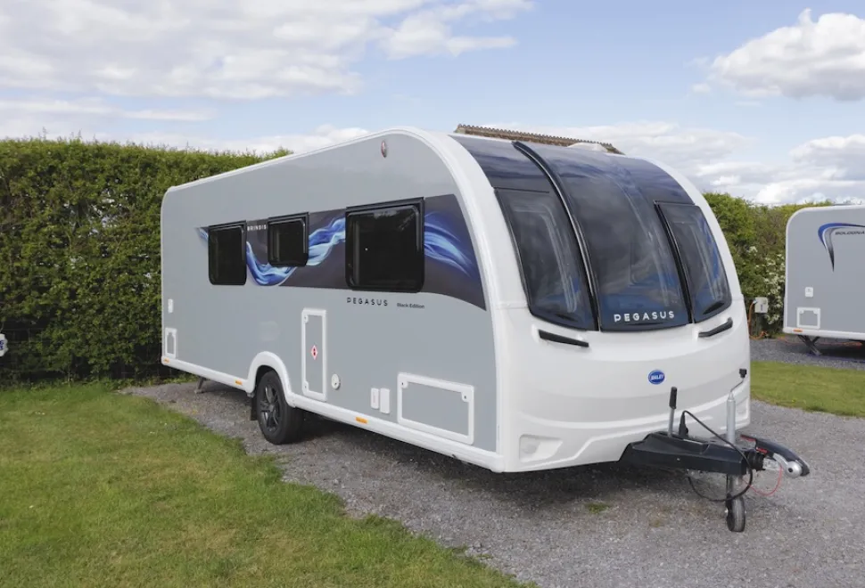 Bailey Pegasus Brindisi Black Edition 