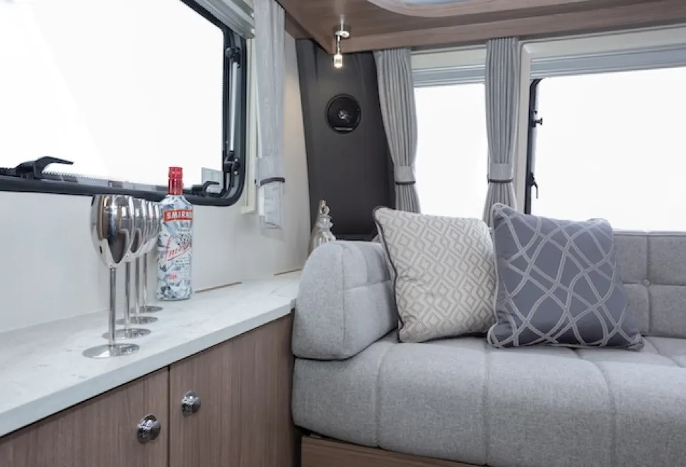 Coachman acadia 660
