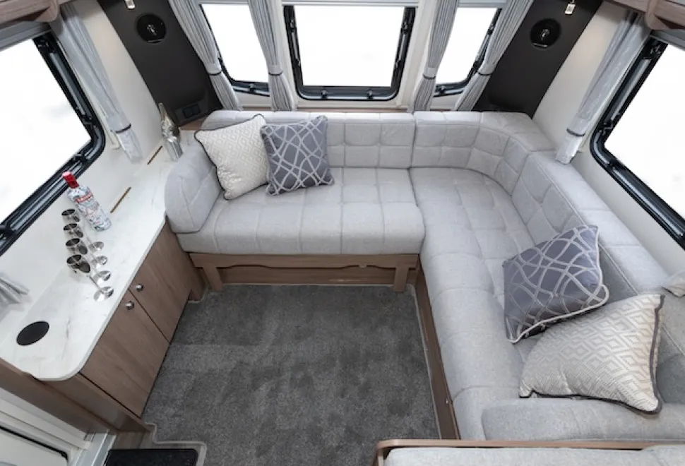 Coachman acadia 660