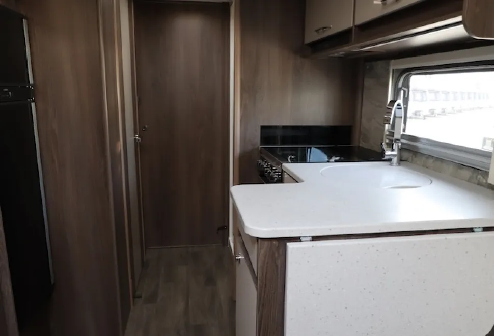 Coachman acadia 660