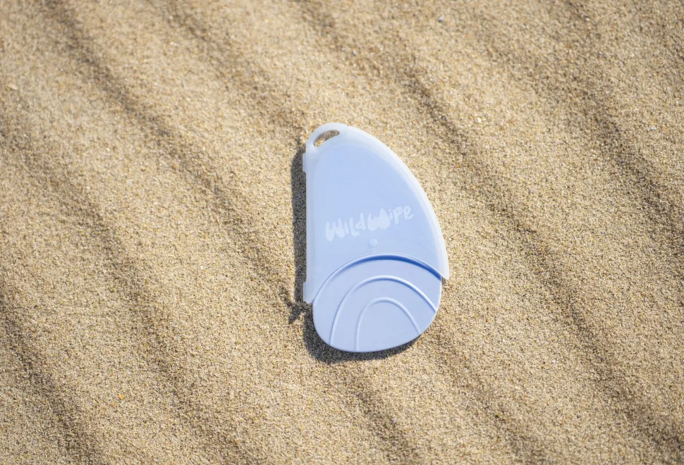 Wild Wipe on sand