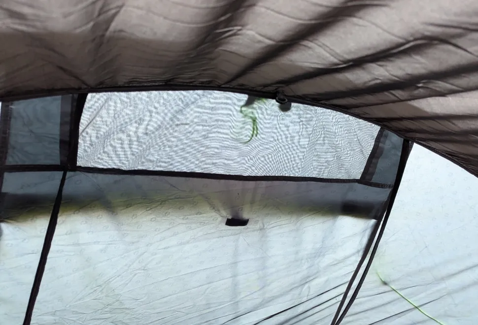Pop up tent