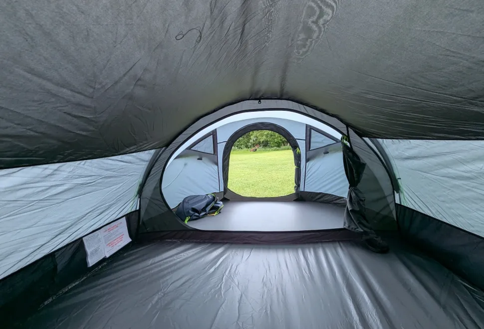 Pop up tent