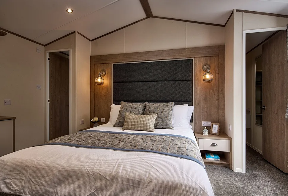 Willerby Sheraton bedroom