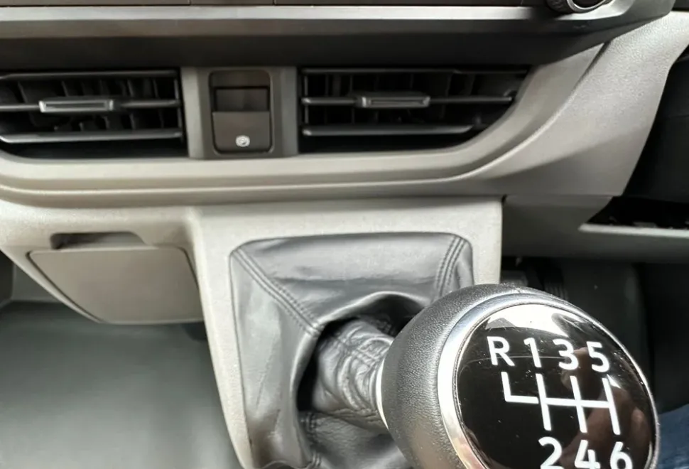 Volkswagen  Commerce Plus, T7 