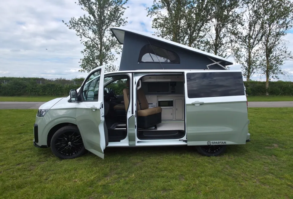 Volkswagen  Commerce Pro, T7 