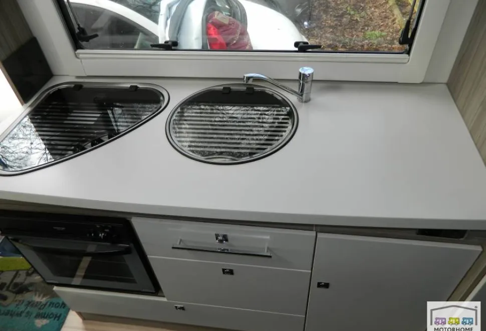 Benimar Tessoro T486 2016
