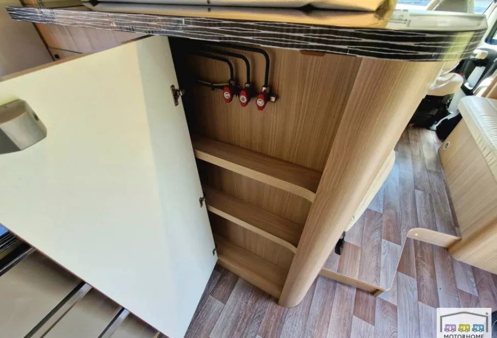 Burstner Ixeo IT 680G  2016