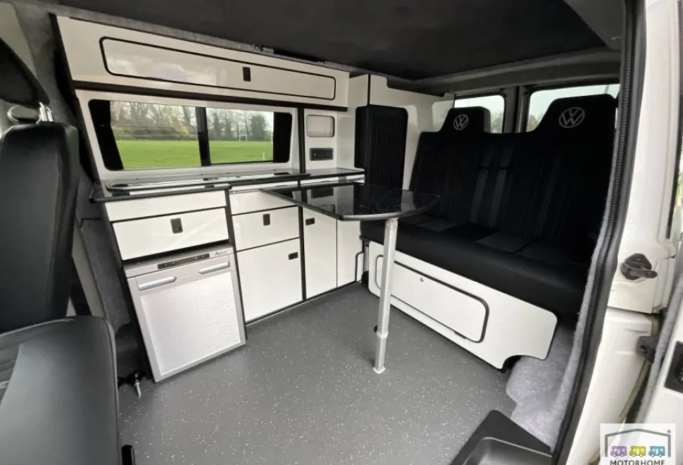 Volkswagen T6 Transporter   2018
