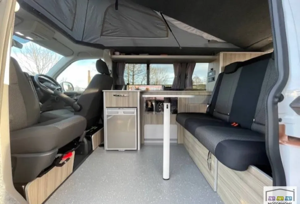 Volkswagen Transporter T28 2022
