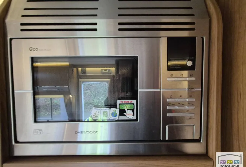 Auto-Trail Tracker FB 2015