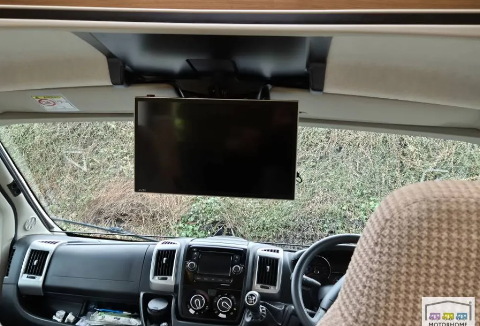 Auto-Trail Tracker FB 2015