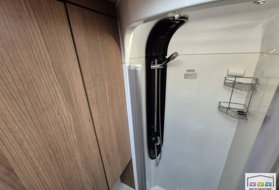 Auto-Trail Tracker FB 2015