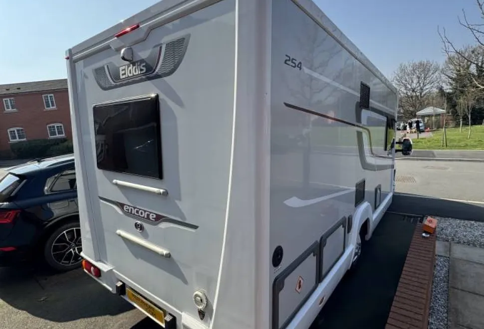 Elddis Encore 254 2017