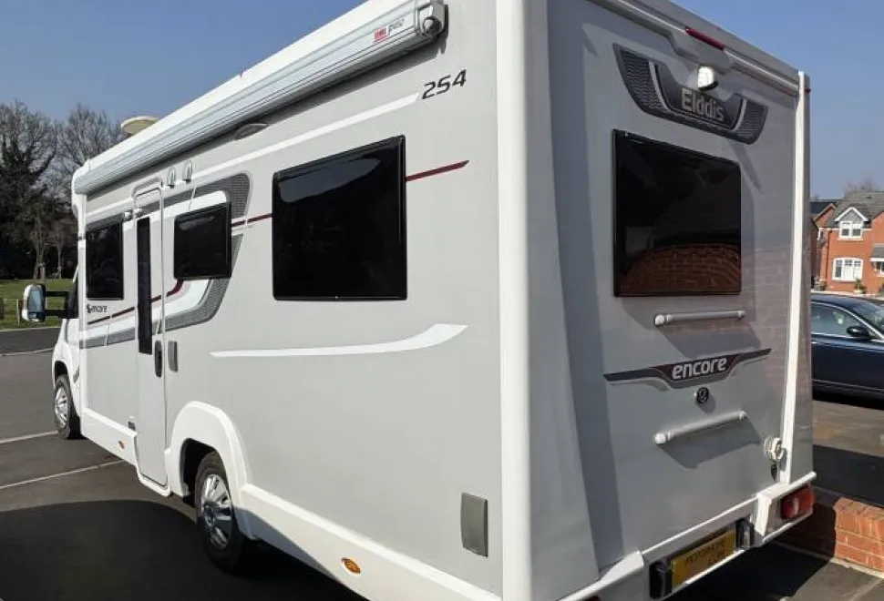 Elddis Encore 254 2017