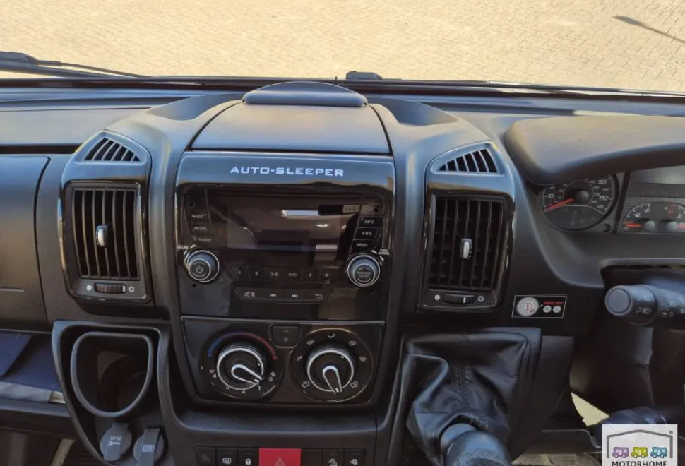 Auto-Sleepers Corinium Rb 2018