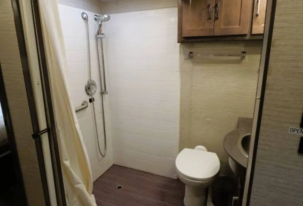 Winnebago Inspire AE 2022