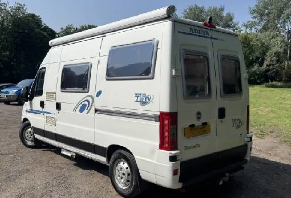 Adria Twin  2005