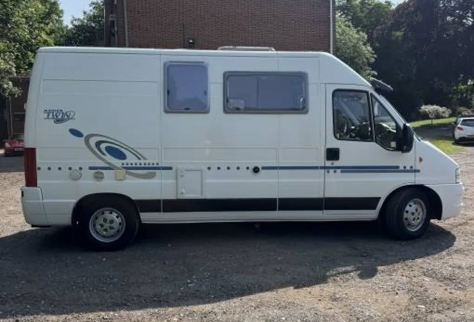 Adria Twin  2005